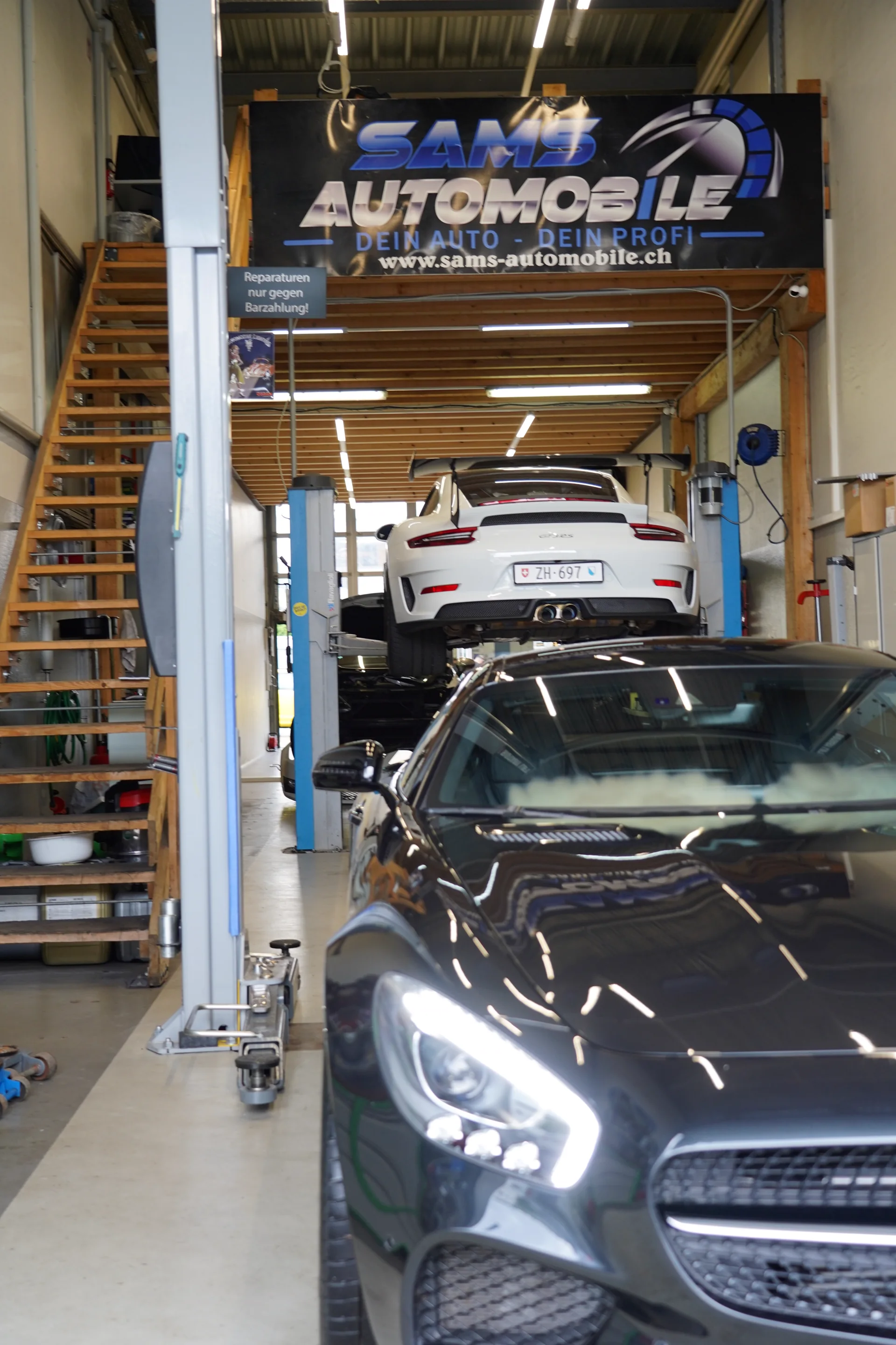 Werkstatt von Sams Automobile in Uster